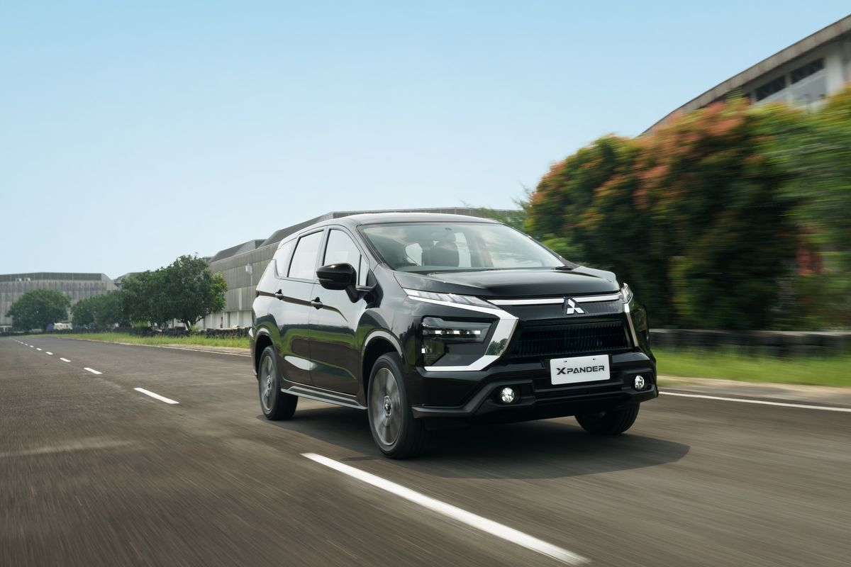 New Xpander Exceed Tourer